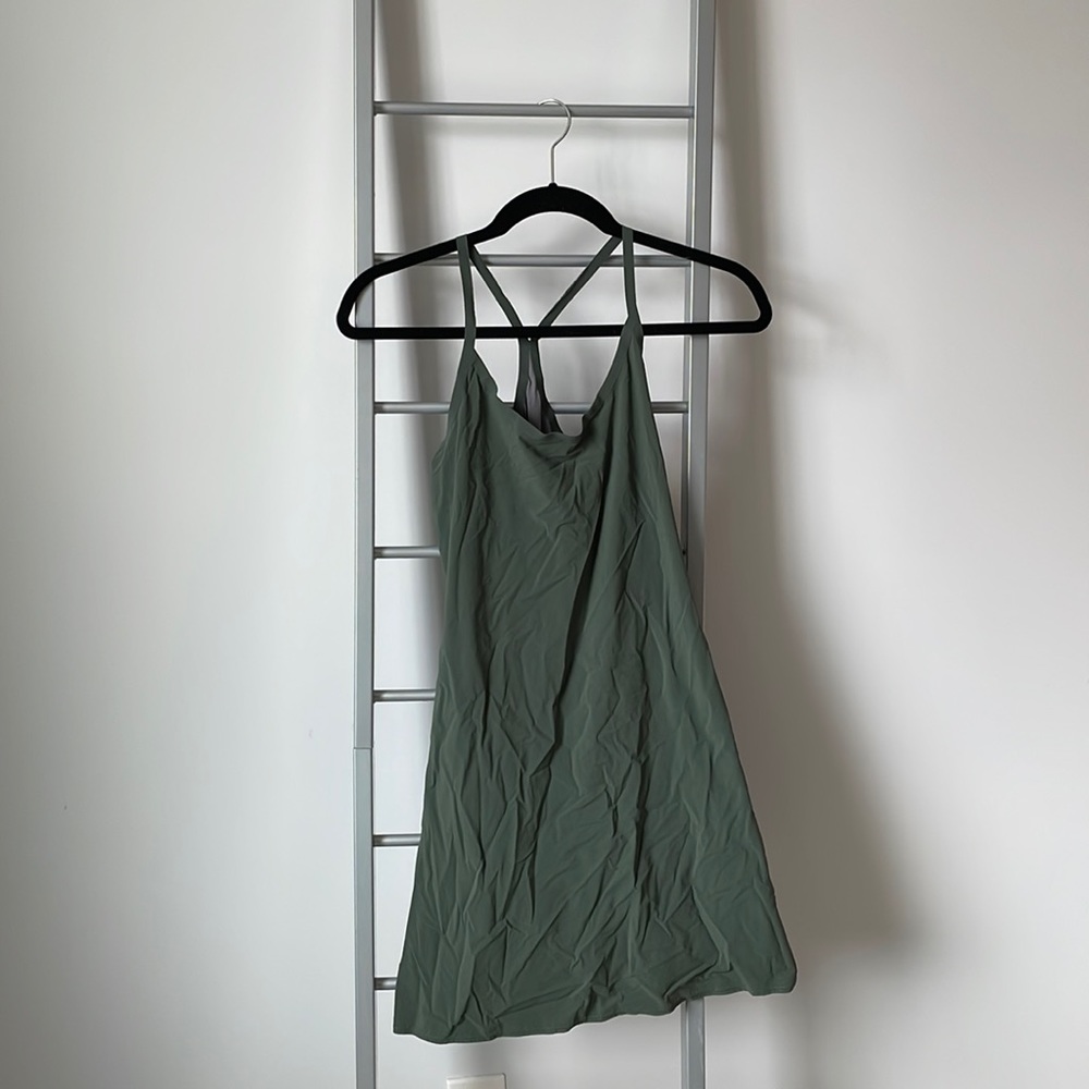 Green OV exercise dress Size S